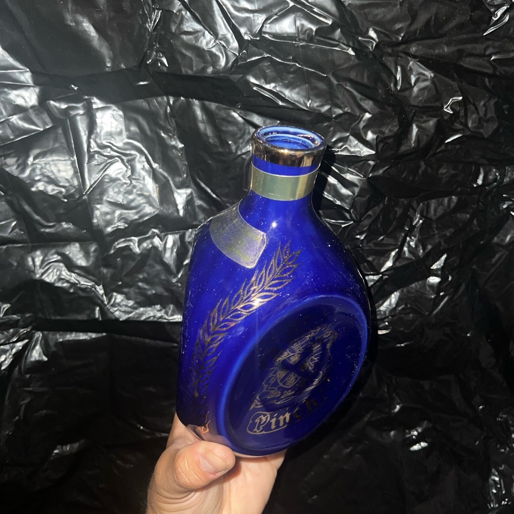 Vintage !!! Scotch Whiskey Decanter Pinch Cobalt